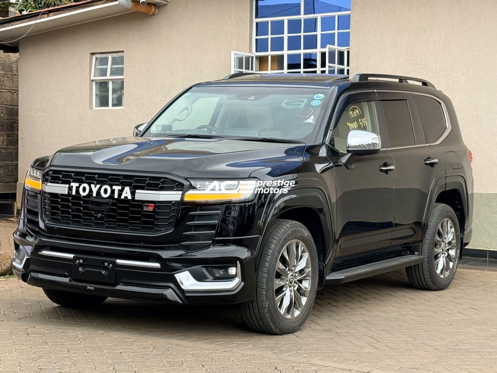 Image of Toyota Land Cruiser LC300 GR Sport YOM - 2022