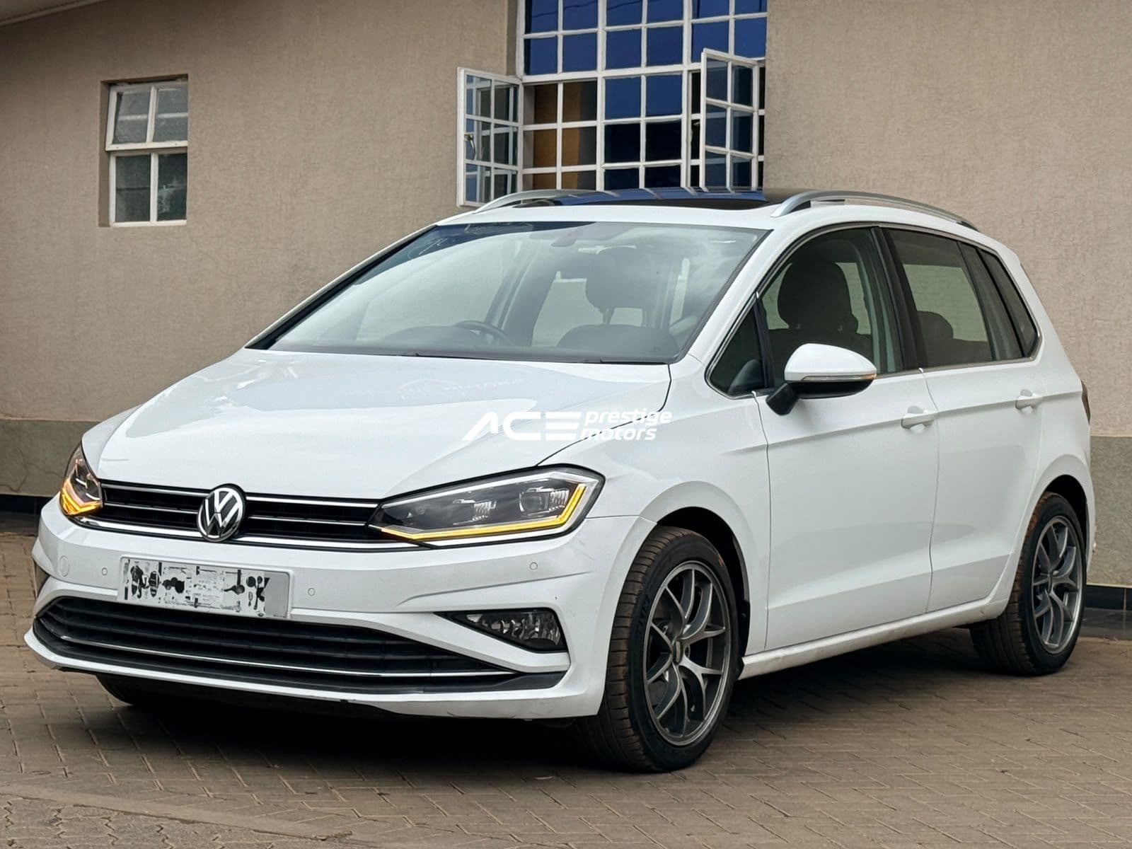 Image of Volkswagen Golf Sportsvan TSI YOM - 2019