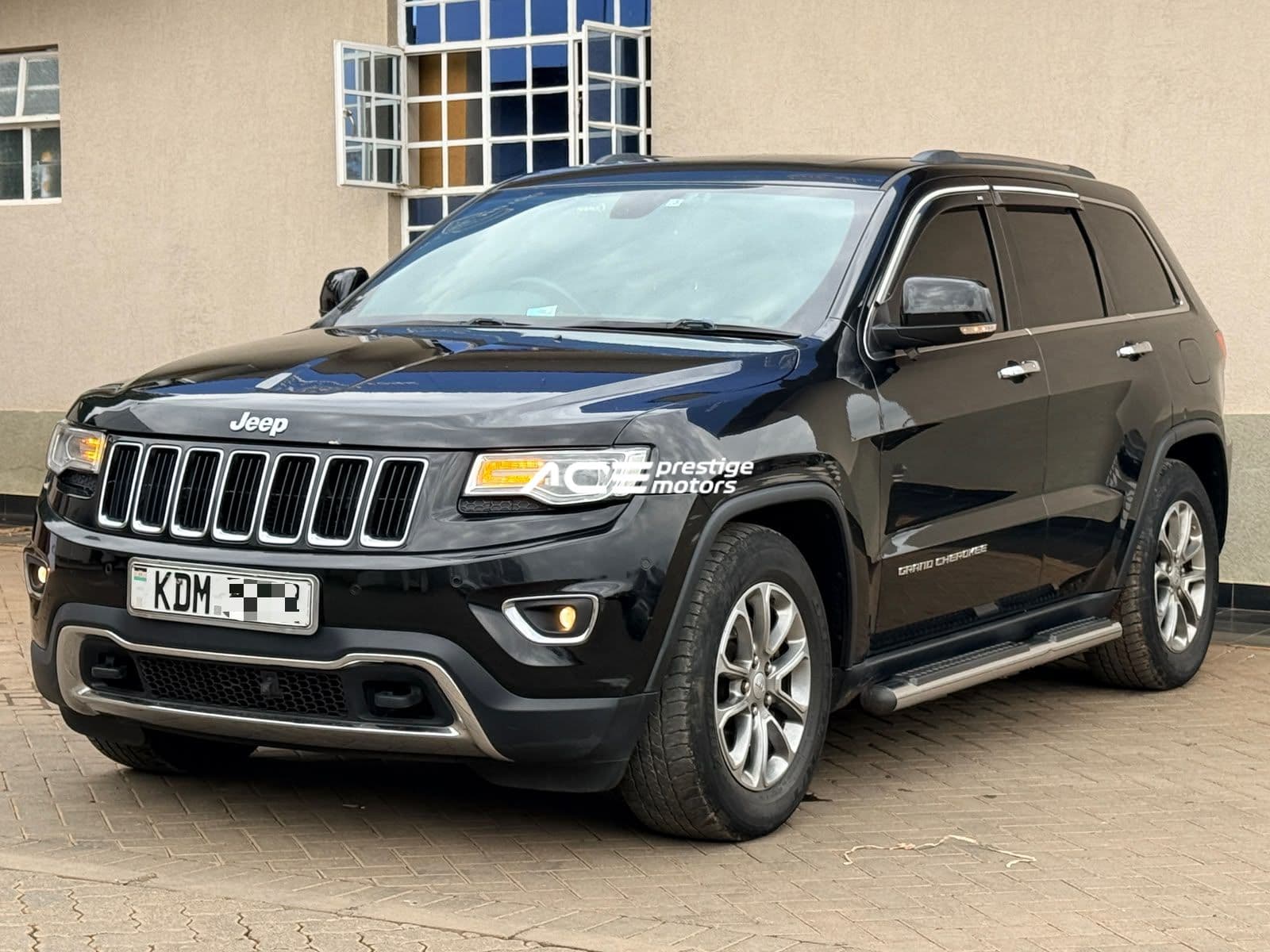 Image of Jeep Grand Cherokee YOM - 2017