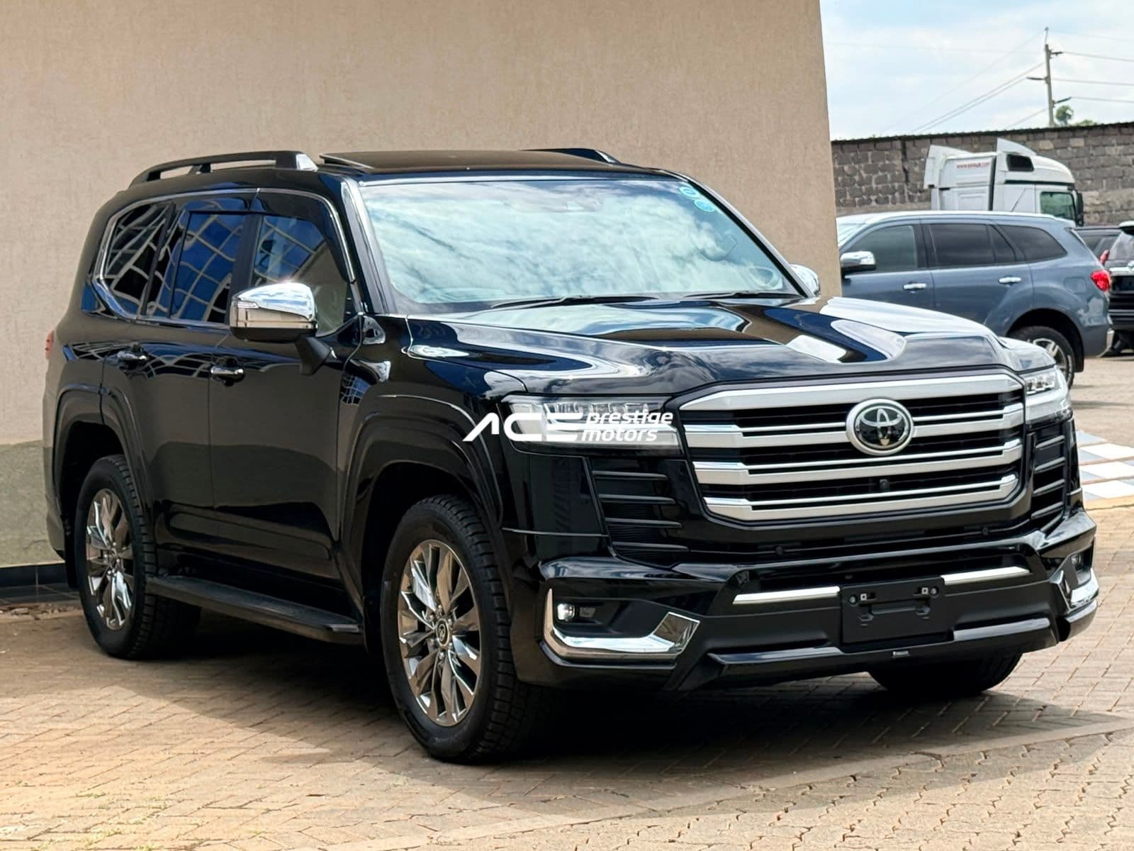 Image of Toyota Land Cruiser 300 ZX YOM - 2024