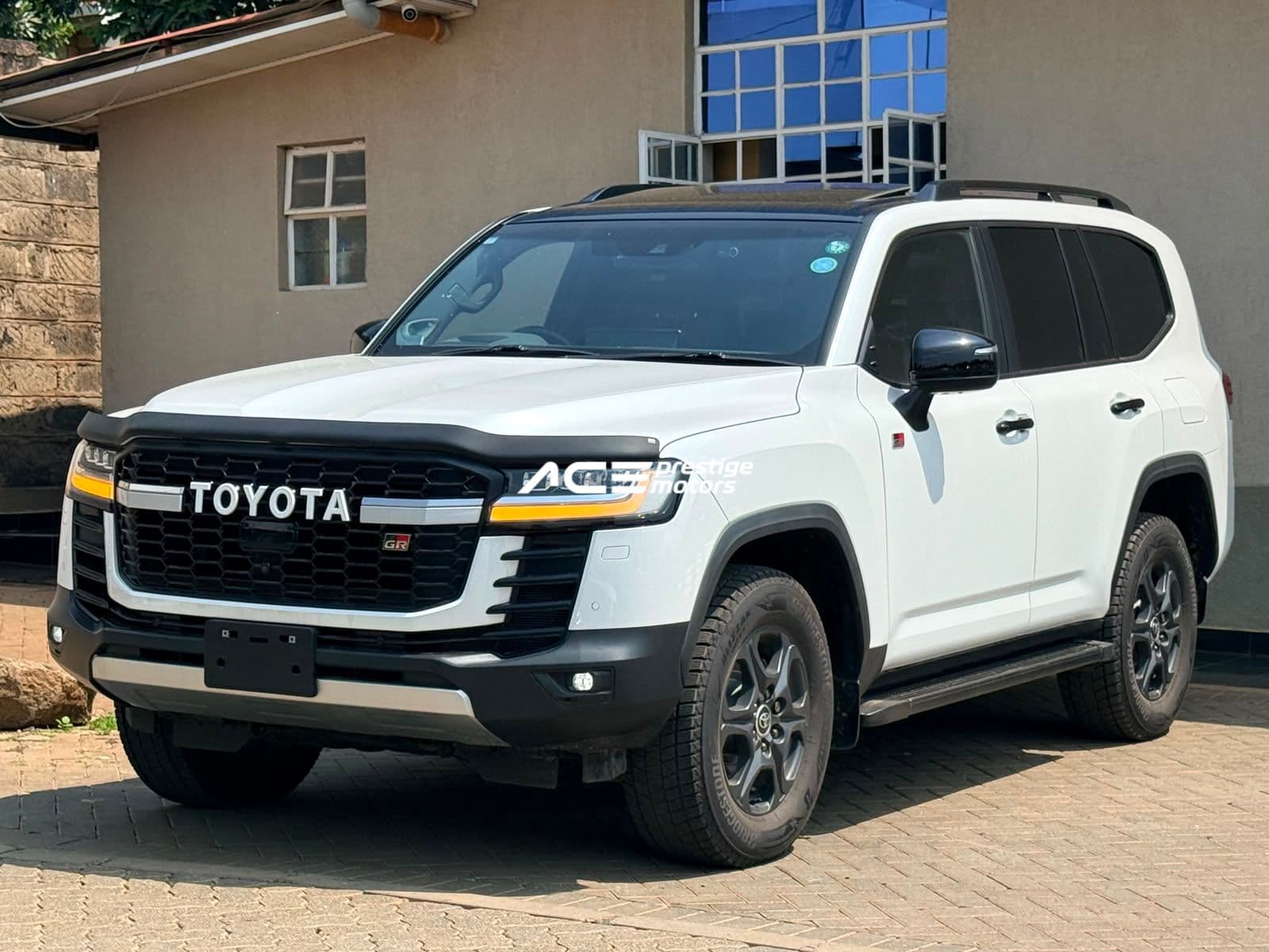 Image of Toyota Land Cruiser 300 GR Sport YOM - 2021